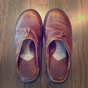 Born leather clogs
